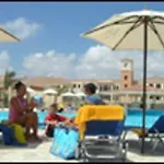 Апарт-отель Avanti Village Пафос