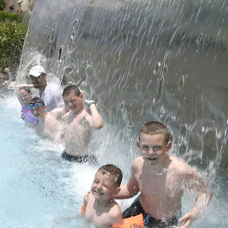 公寓式酒店 阿万蒂假日村庄酒店 Paphos