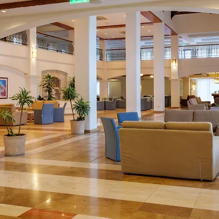 Avanti Village Apart Otel