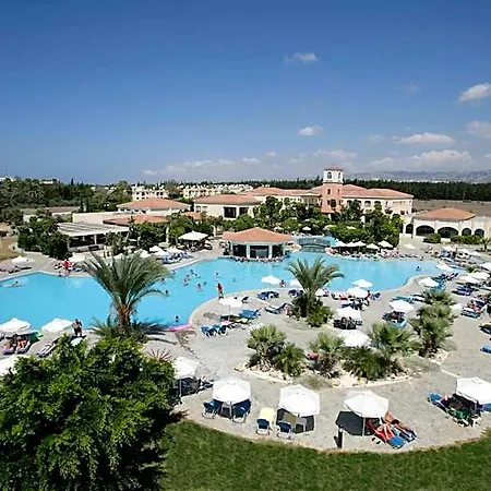 Avanti Village Ξενοδοχείο με διαμερίσματα Πάφος