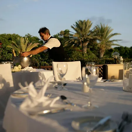 Apartahotel Avanti Village