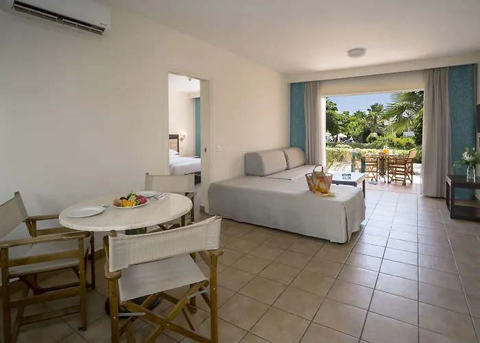 Apartahotel Avanti Village