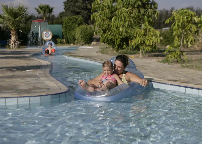 Apartmanhotel Avanti Village Paphos