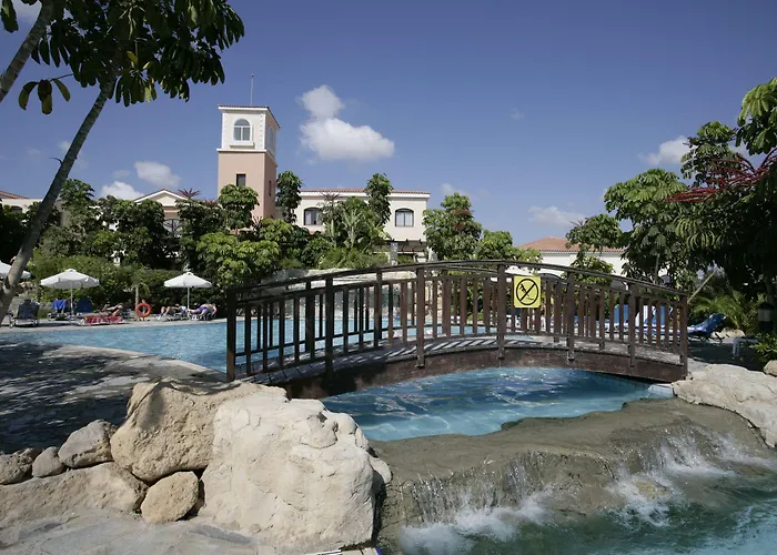 Apartahotel Avanti Village Paphos