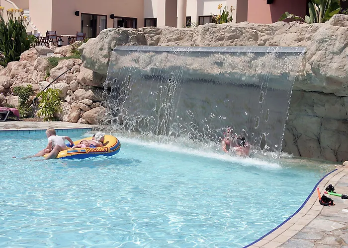 Apartahotel Avanti Village Paphos