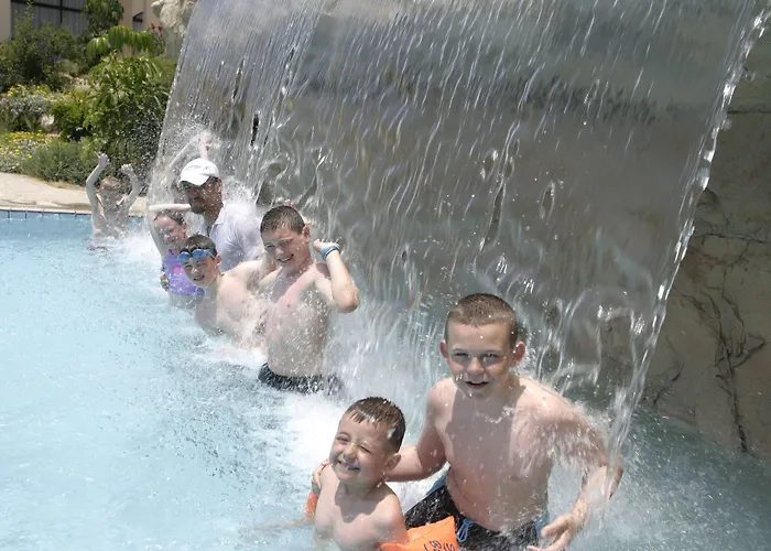 Apartahotel Avanti Village Paphos