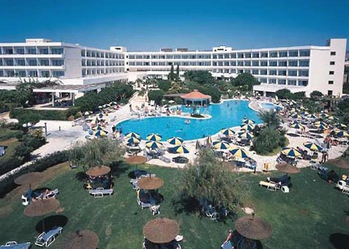 Apartmanhotel Avanti Village Paphos