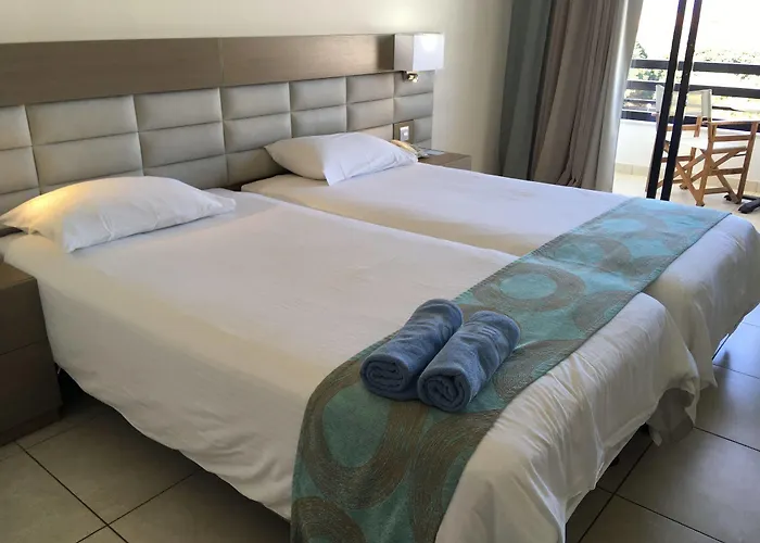 Avanti Village Apartmanhotel 4*