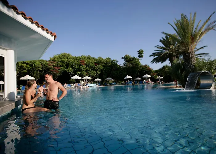 Apartahotel Avanti Village Paphos