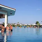 Avanti Village Apart Otel 4*