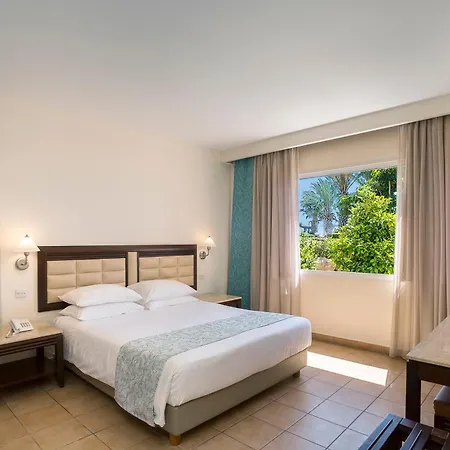 شقة فندقية Avanti Village 4*