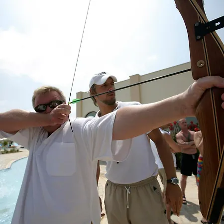 Avanti Village شقة فندقية بافوس