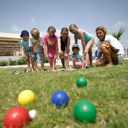 شقة فندقية Avanti Village بافوس