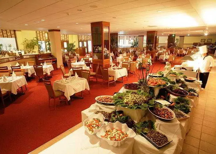 Avanti Village アパートホテル