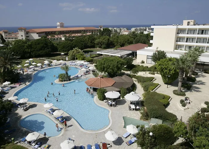 Avanti Village 4*