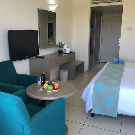 Avanti Village 4* Pafos