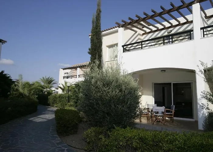 Avanti Village 4* Пафос